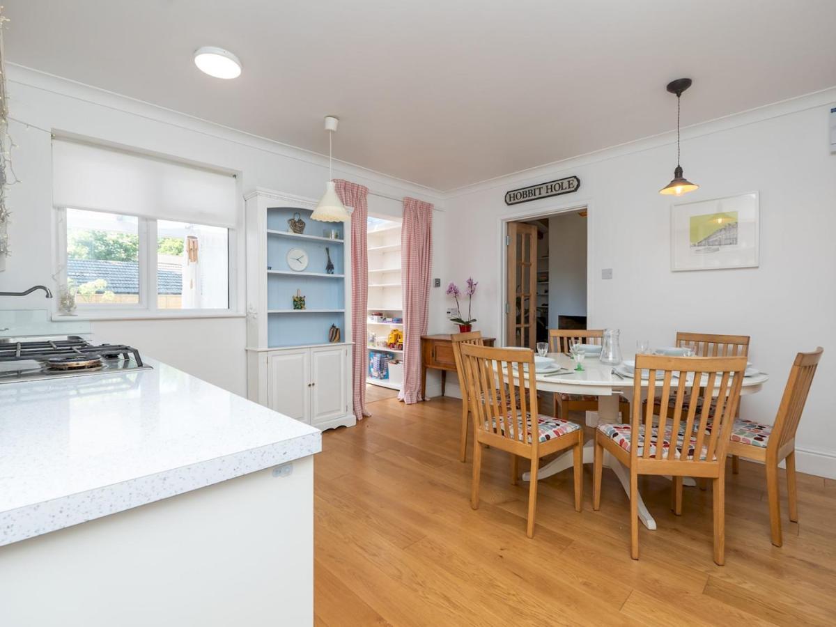 Pass The Keys Spacious Family Home With Parking Bath Exterior foto